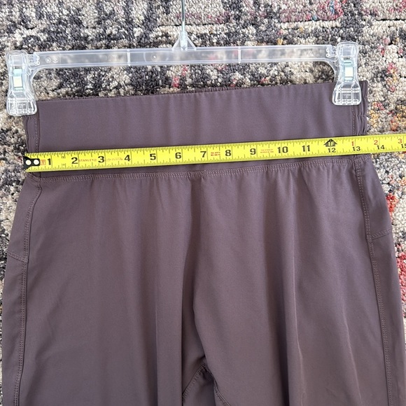 Lululemon joggers purple / mauve light weight - Picture 6 of 6